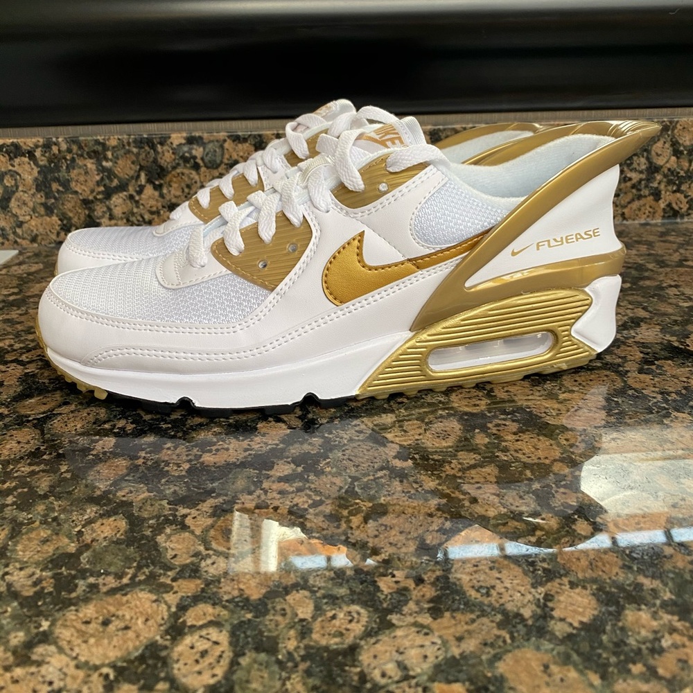 Nike Air Max 90 FlyEase White Gold 10